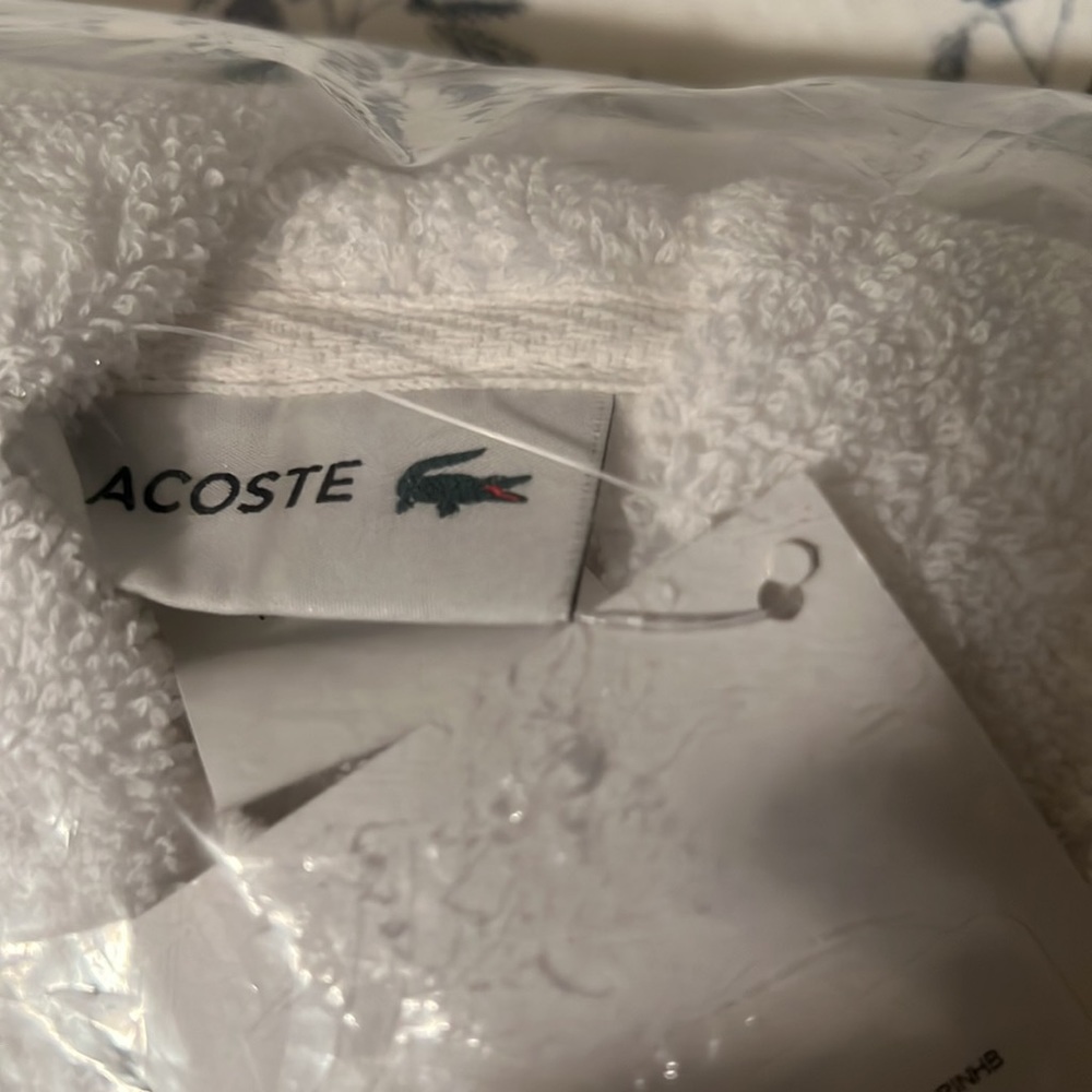 Lacoste Robe (Never worn) - Picture 2 of 3